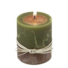 Kiwi-scented candle
